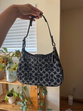 Coach Black/Gray Signature Jacquard Shoulder Bag